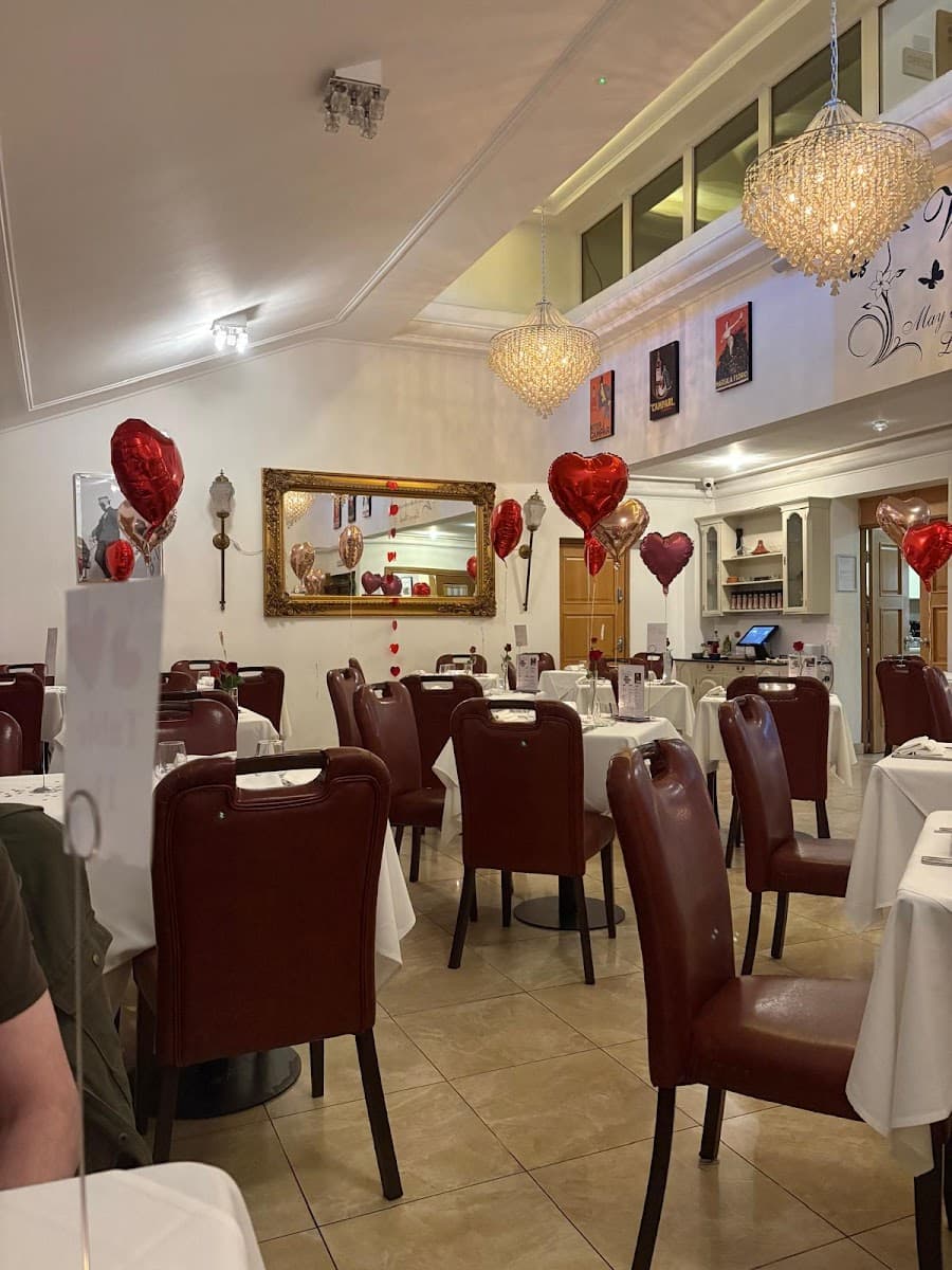 Carriages Bar & Restaurant