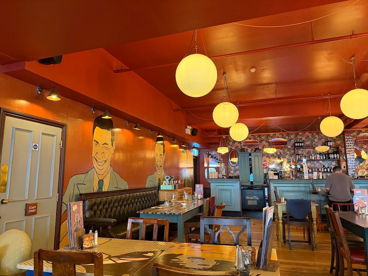 Dorado Lounge