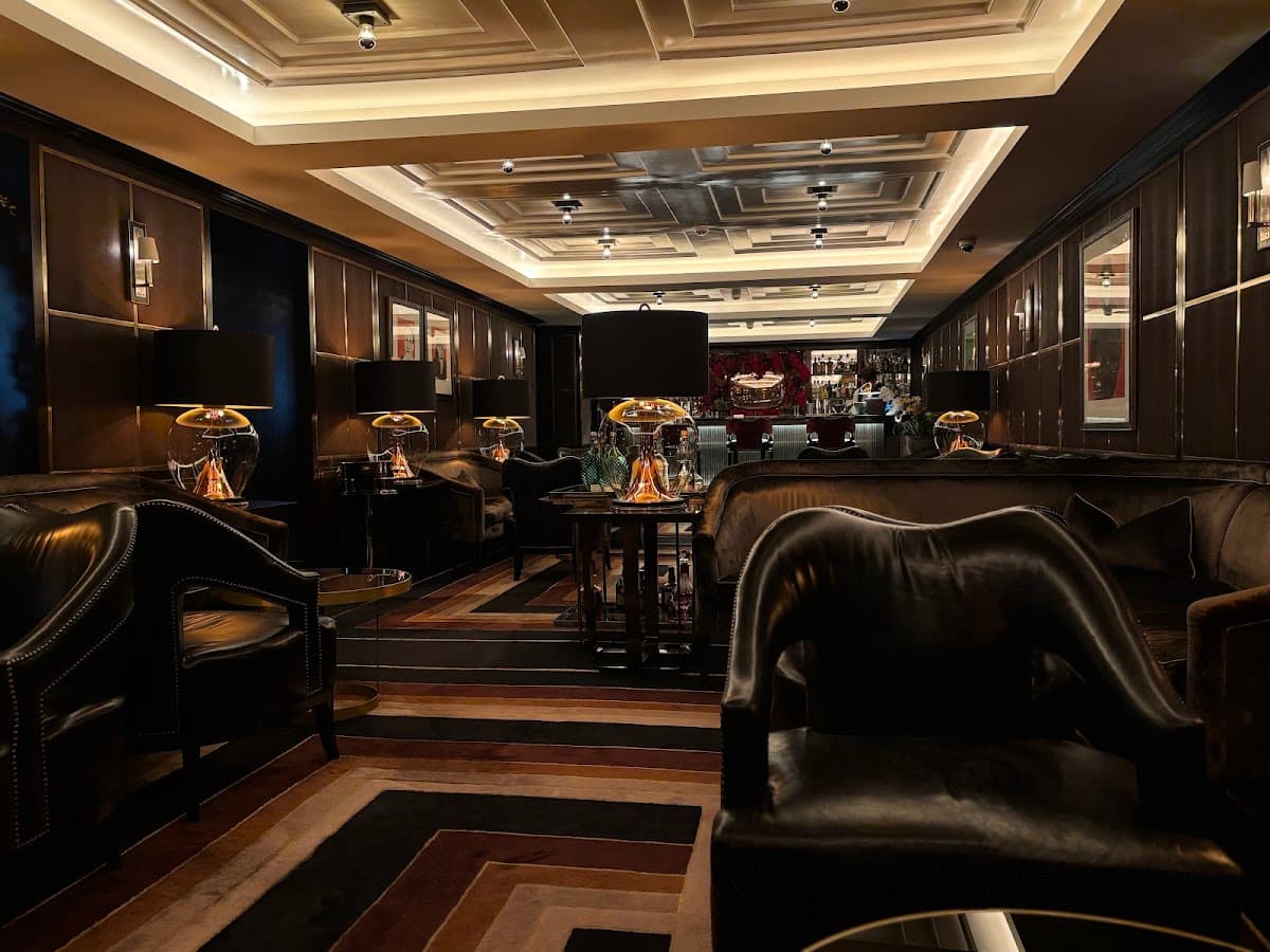 Manetta's Bar