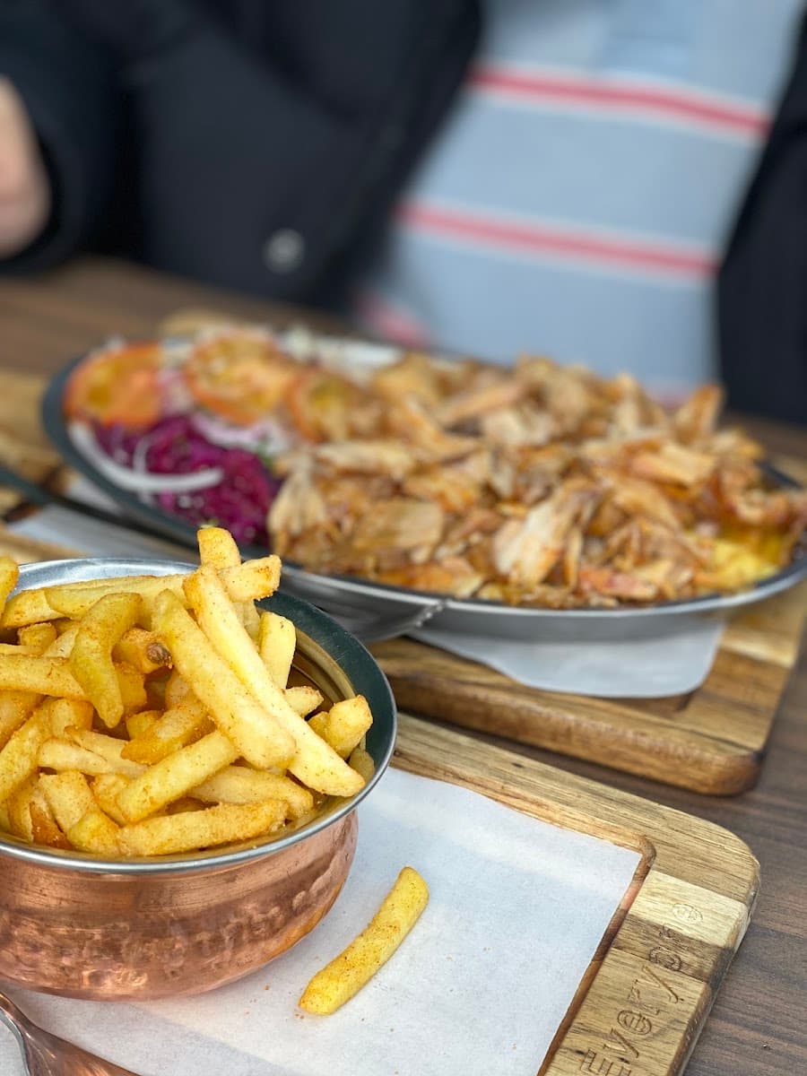 King Roj Shawarma