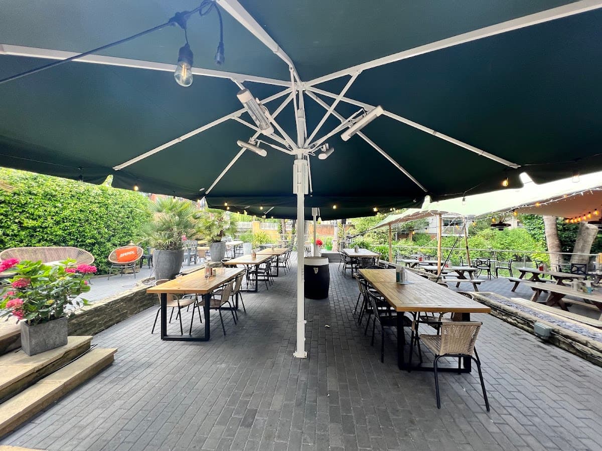 The Weir Bar