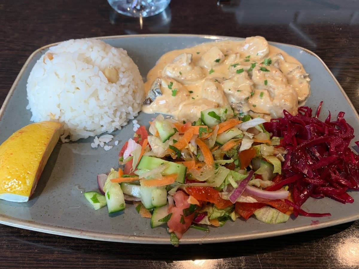 Izmir Bar and Grill