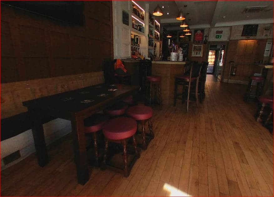 Frosty's Bar