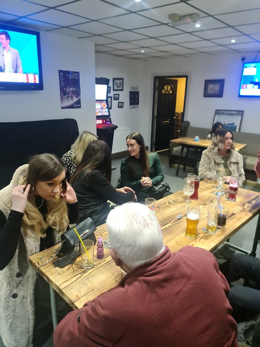 Nellies club hull